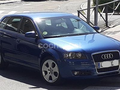 Usado Audi A3 Ambition 140 CV (102 kW) 2005 Azul Utilitario