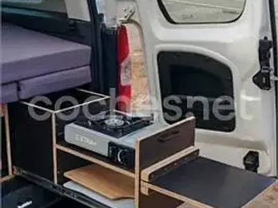Usado Citroën Berlingo Live 102 CV (75 kW) 2020 Blanco Monovolumen