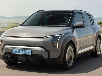 Usado Kia EV3 Air 150 kW (204 CV) 2025 Plateado SUV