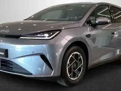 Nuevo BYD Dolphin Boost 155 kW (212 CV) 2026 Gris Utilitario