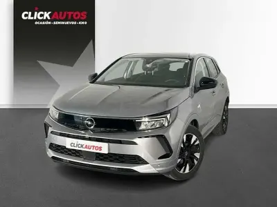 Usado Opel Grandland X Design & Tech 130 CV (95 kW) 2023 Gris / plata SUV