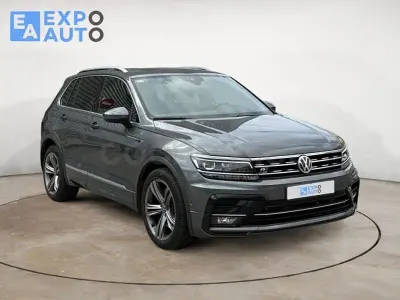 Usado VW Tiguan Sportline 190 CV (139 kW) 2020 Gris / plata SUV