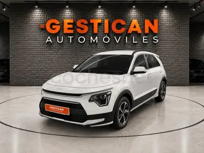 Usado Kia Niro 141 CV (103 kW) 2024 Blanco SUV