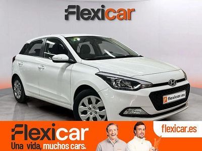 Blanco Usado 2016 Hyundai i20 Berlina | 10.490 € (Un poco caro)