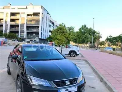 Käytetty Seat Leon ST FR 184 HP (135 kW) 2018 Musta Farmari