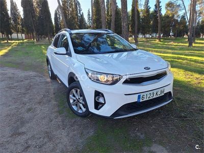 Blanco Usado 2018 Kia Stonic SUV | 9990 € (Un poco caro)