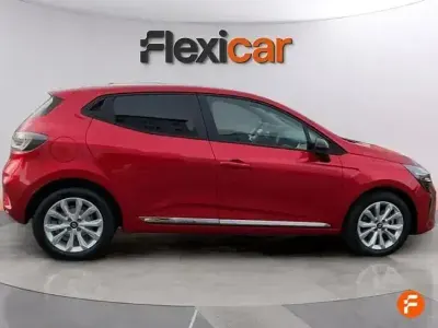 Usado Renault Clio Evolution 100 CV (73 kW) 2025 Rojo Utilitario