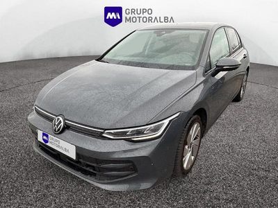 Usado VW Golf VIII 116 CV (85 kW) 2025 Gris / plata Berlina