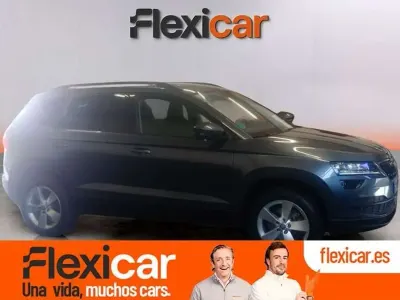 Usado Skoda Karoq Ambition 150 CV (110 kW) 2021 Gris SUV