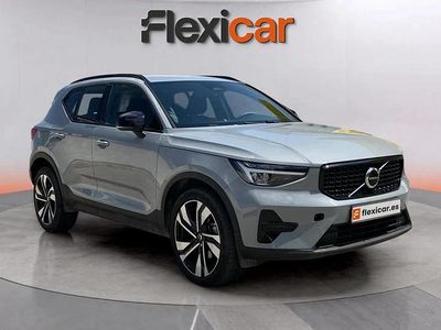 Gris Usado 2023 Volvo XC40 Plus SUV | 29.990 € (Buen precio)