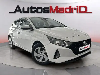 Usado Hyundai i20 100 CV (73 kW) 2021 Blanco Utilitario