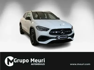 Usado Mercedes GLA200 AMG line 150 CV (110 kW) 2022 Blanco SUV