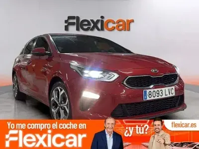 Usado Kia Ceed 136 CV (100 kW) 2021 Rojo Utilitario