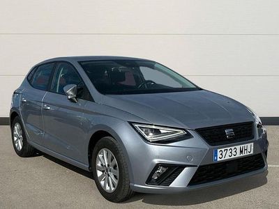 Usado Seat Ibiza Style 110 CV (80 kW) 2023 Gris / plata Utilitario