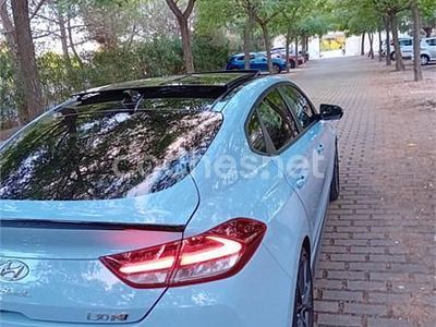 Usado Hyundai i30 280 CV (205 kW) 2022 Azul Berlina