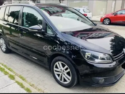 Usado VW Touran Advance 105 CV (77 kW) 2011 Negro Monovolumen
