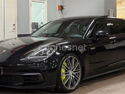 Porsche Panamera 4