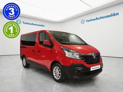Begagnad Renault Trafic 145 HK (106 kW) 2017 Röd Minibuss