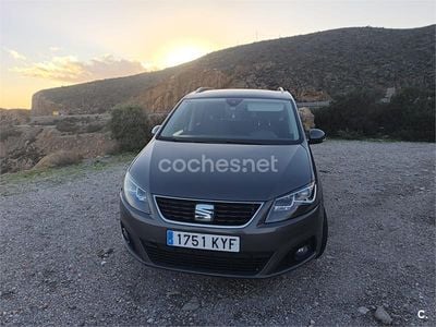 Usado Seat Alhambra XCELLENCE 150 CV (110 kW) 2019 Gris / plata Monovolumen