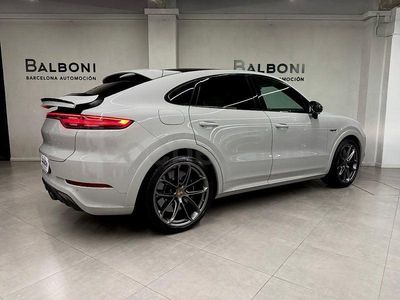 Usado Porsche Cayenne Turbo S 680 CV (500 kW) 2022 Gris / plata SUV