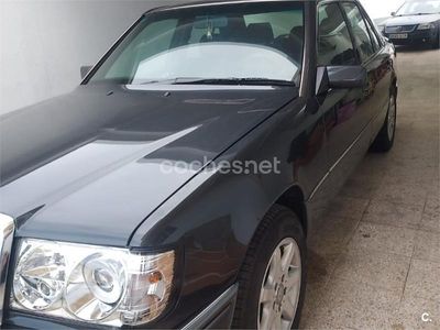 Usado Mercedes E300 231 CV (169 kW) 1991 Negro Berlina