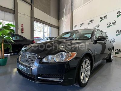 Usado Jaguar XF Luxury 240 CV (176 kW) 2011 Negro Berlina