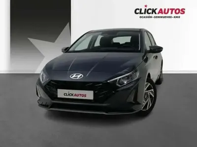 Usado Hyundai i20 101 CV (74 kW) 2026 Gris Utilitario