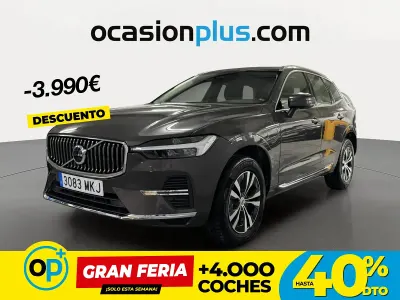 Usado Volvo XC60 Core 350 CV (257 kW) 2023 Gris SUV