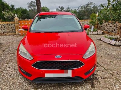 Usado Ford Focus Titanium 120 CV (88 kW) 2016 Rojo Berlina