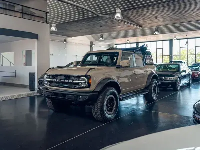 Usado Ford Bronco 335 CV (246 kW) 2025 Beige SUV