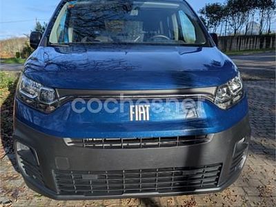 Usado Fiat Doblò 130 CV (95 kW) 2024 Azul Monovolumen