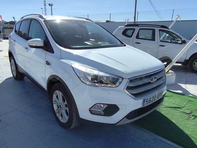 Usado Ford Kuga Titanium 150 CV (110 kW) 2019 Blanco SUV