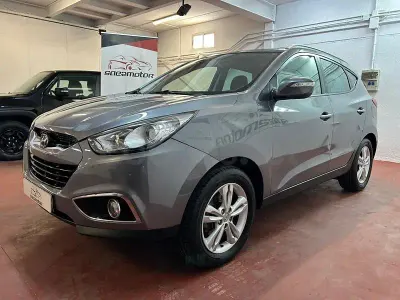 Usado Hyundai ix35 136 CV (100 kW) 2013 Gris / plata SUV