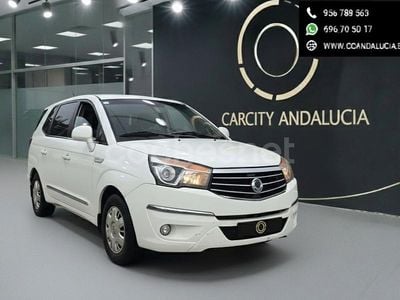 Usado SsangYong Rodius Limited 178 CV (130 kW) 2016 Blanco Monovolumen