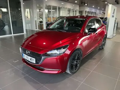 Usado Mazda 2 Homura-Line 90 CV (66 kW) 2023 Rojo Utilitario