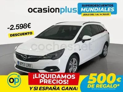 Usado Opel Astra GS Line 110 CV (80 kW) 2021 Blanco Familiar