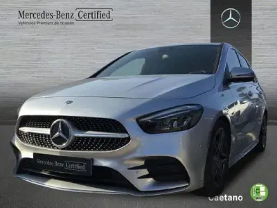 Usado Mercedes B200 150 CV (110 kW) 2019 Plata iridio Utilitario