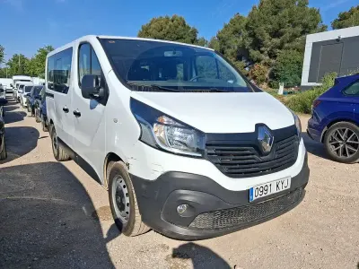 Usado Renault Trafic 120 CV (88 kW) 2019 Blanco Monovolumen