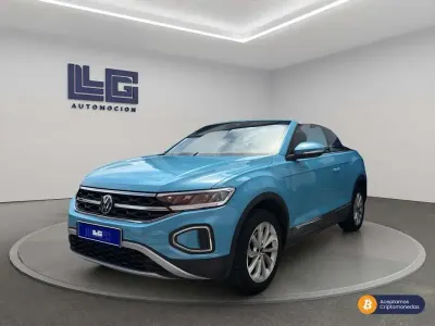 Usado VW T-Roc Cabriolet Style 109 CV (80 kW) 2022 Azul Descapotable