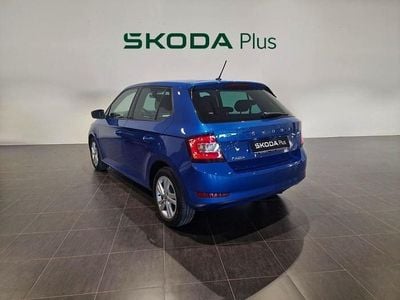 Usado Skoda Fabia Ambition 95 CV (69 kW) 2021 Azul