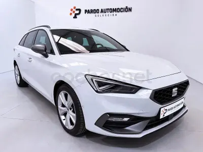 Usado Seat Leon FR 150 CV (110 kW) 2024 Blanco Familiar