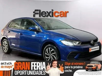Usado VW Polo Life 110 CV (80 kW) 2022 Azul Utilitario