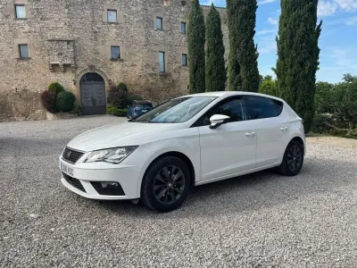 Usado Seat Leon Style 131 CV (96 kW) 2018 Blanco Utilitario