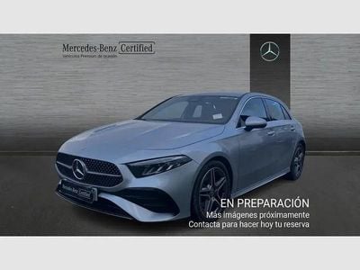 Usado Mercedes A180 136 HP (100 kW) 2025 Cinzento Sedan