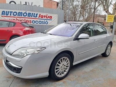 Usado Renault Laguna III Dynamique 140 CV (102 kW) 2008 Gris / plata Berlina