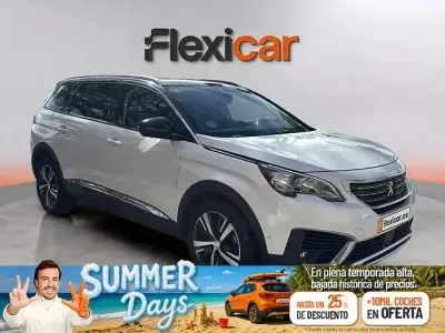 Usado Peugeot 5008 Allure 130 CV (95 kW) 2018 Blanco SUV