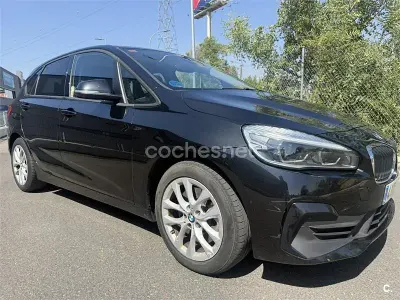Usado BMW 225 Active Tourer 220 CV (161 kW) 2021 Negro Monovolumen