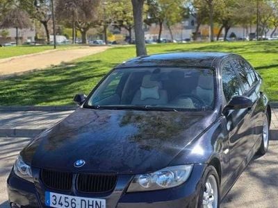 Usado BMW 320 150 CV (110 kW) 2005 Azul Berlina