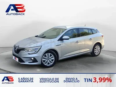 Usado Renault Mégane IV Business 160 CV (117 kW) 2021 Gris / plata Familiar