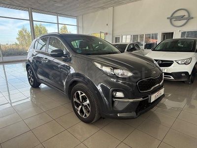 Usado Kia Sportage Plus 136 CV (100 kW) 2021 Gris / plata SUV